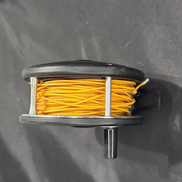 Pflueger Summit 1294 Fly Fishing Reel - Picture 4 of 11